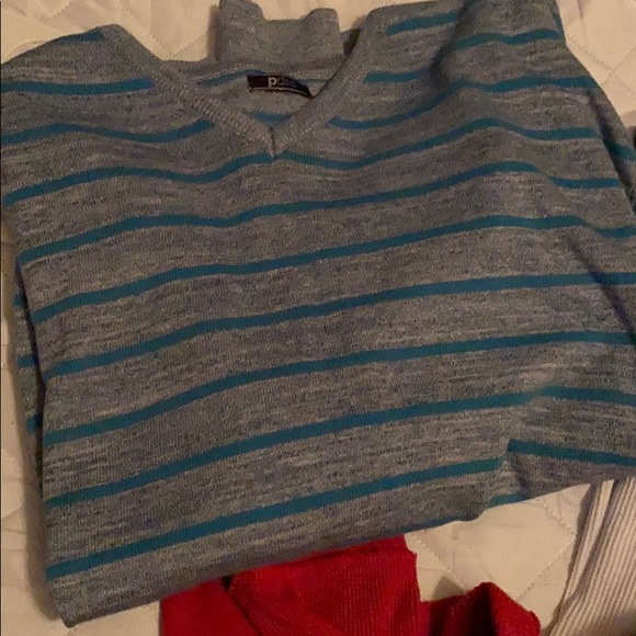 Men’s Sweaters - Picture 2 of 4